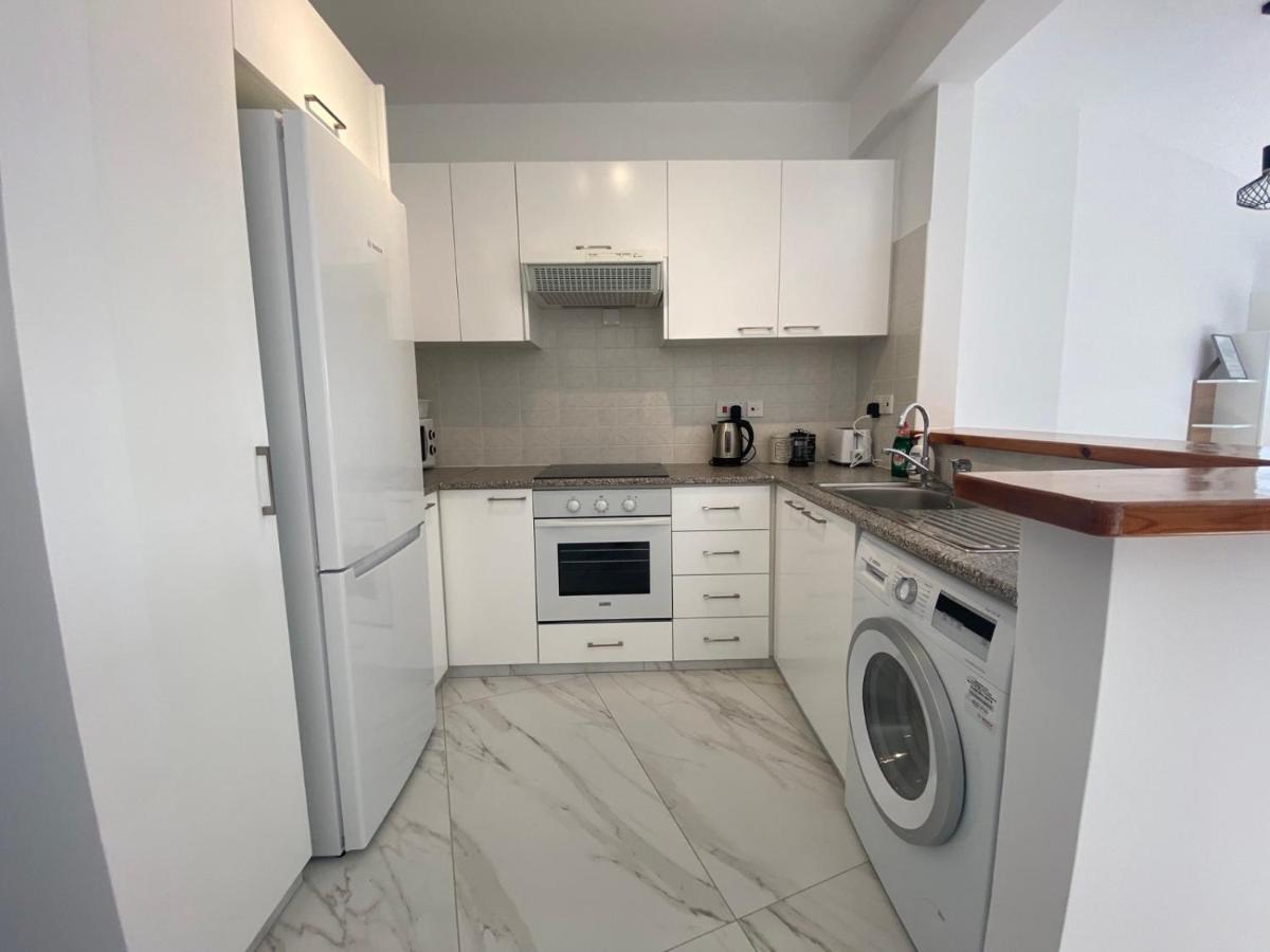 Regina Garden Renovated & Lovely Apartment, Apartment *