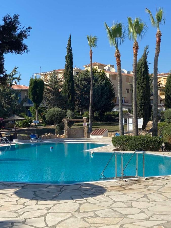 Regina Garden Renovated & Lovely Apartment, Apartment Paphos